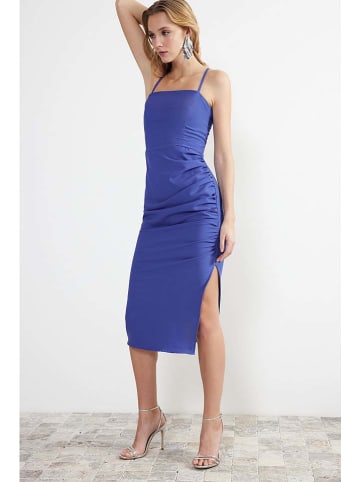 trendyol Kleid in Blau