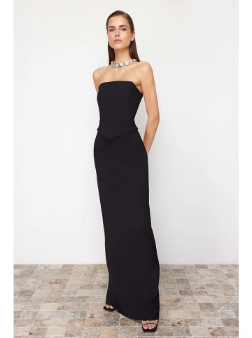 trendyol Kleid in Schwarz