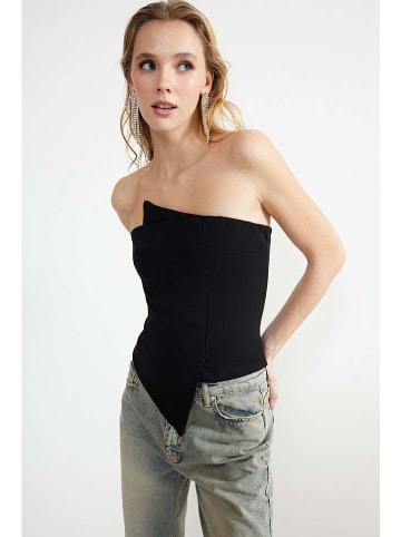 trendyol Top in Schwarz