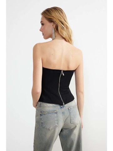 trendyol Top w kolorze czarnym