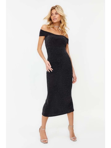 trendyol Kleid in Schwarz