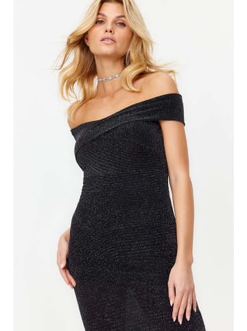trendyol Kleid in Schwarz