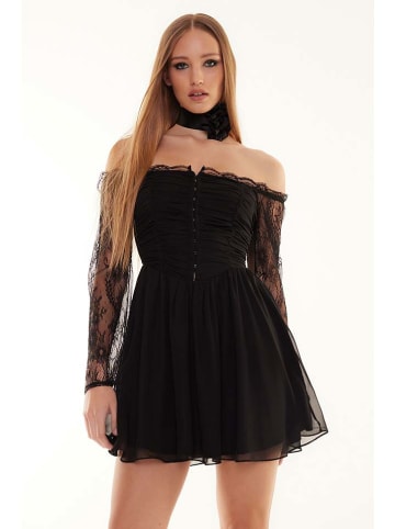 trendyol Kleid in Schwarz