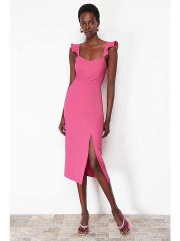 trendyol Kleid in Pink