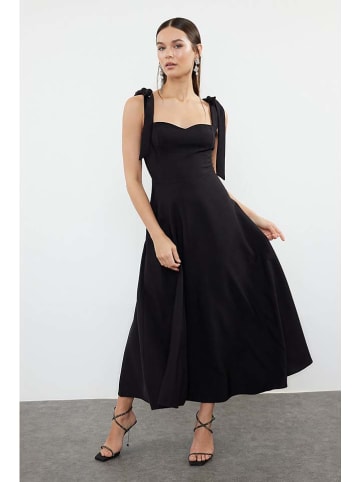 trendyol Jurk zwart