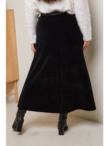 Curvy Lady Rock in Schwarz