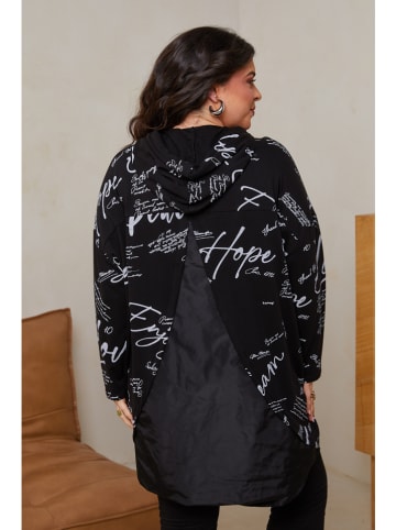 Curvy Lady Hoodiekleid in Schwarz