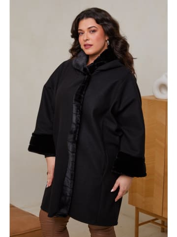 Curvy Lady Wintermantel in Schwarz