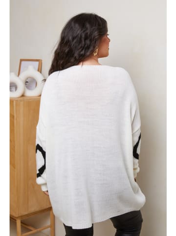 Curvy Lady Pullover in Weiß