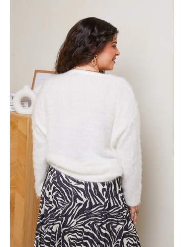 Curvy Lady Pullover in Weiß