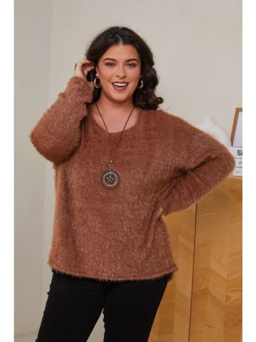 Curvy Lady Pullover in Hellbraun