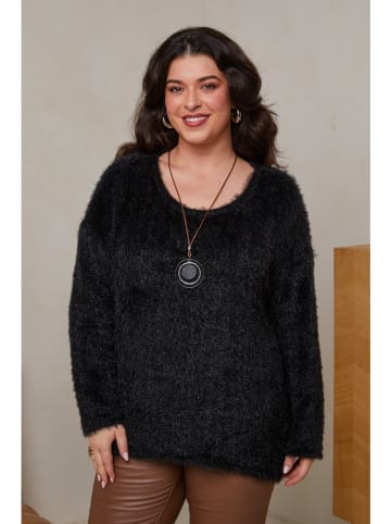 Curvy Lady Pullover in Schwarz