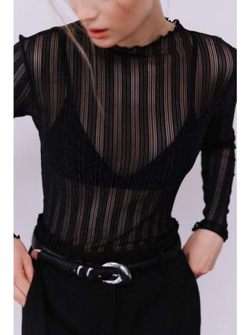 Vila Longsleeve in Schwarz