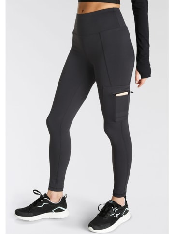 Kangaroos Legginsy sportowe w kolorze czarnym