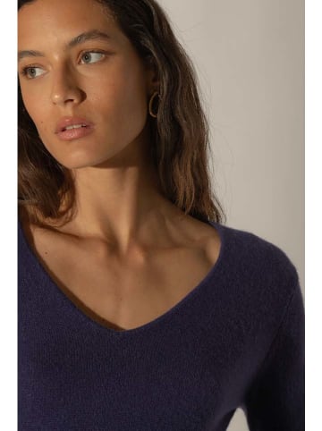 Perfect Cashmere Kaszmirowy sweter "Shannon" w kolorze fioletowym