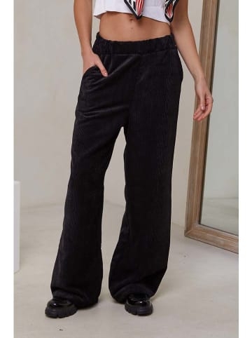 Joséfine Cordhose "Dael" in Schwarz