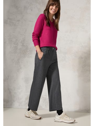 Cecil Hose in Grau