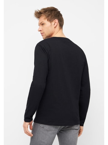 Derbe Longsleeve in Schwarz