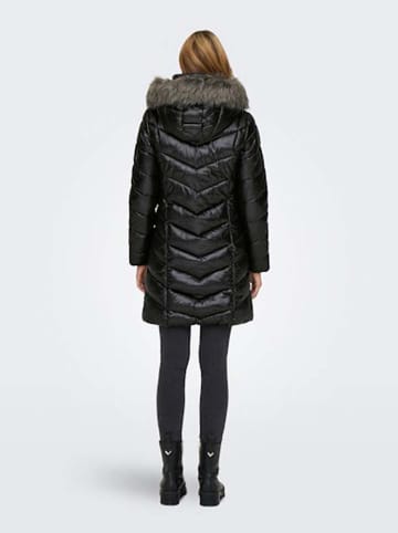 ONLY Steppmantel in Schwarz