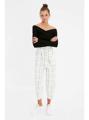 trendyol Body in Schwarz