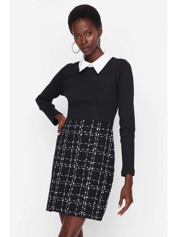 trendyol Jurk zwart/wit