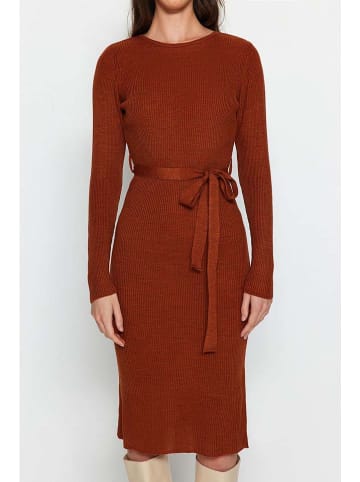 trendyol Kleid in Hellbraun