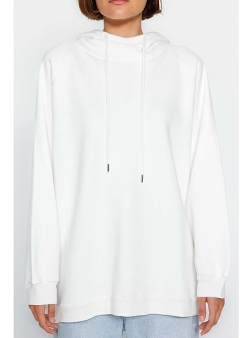 trendyol Hoodie in Weiß
