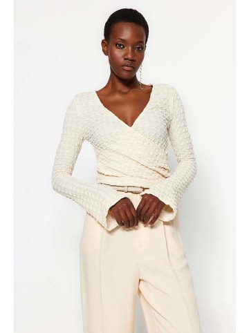 trendyol Bluse in Creme