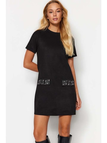 trendyol Kleid in Schwarz