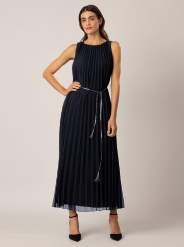 APART Plisseekleid in Dunkelblau