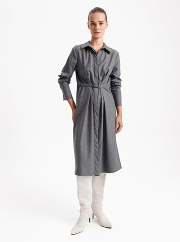 BGN Kleid in Grau