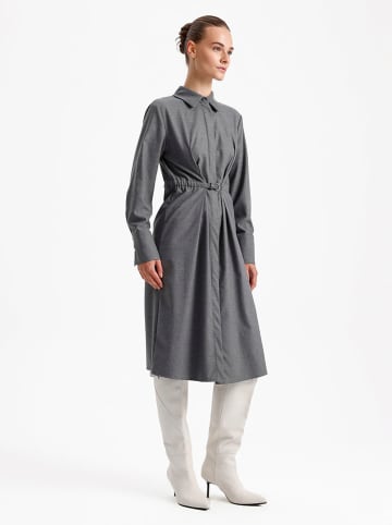 BGN Kleid in Grau