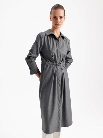 BGN Kleid in Grau