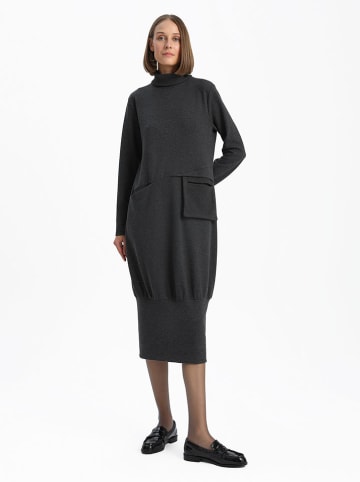 BGN Kleid in Anthrazit