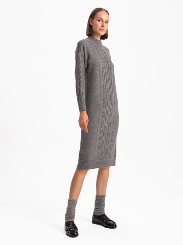 BGN Strickkleid in Grau
