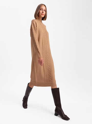 BGN Strickkleid in Hellbraun