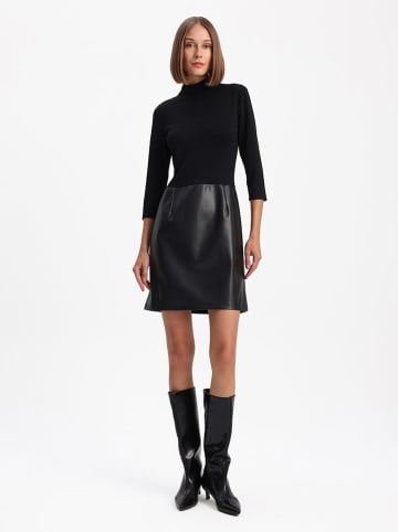BGN Kleid in Schwarz
