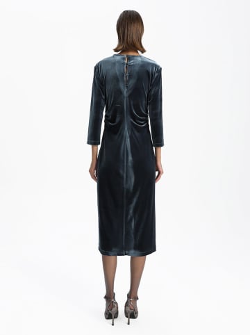 BGN Fluwelen jurk blauw