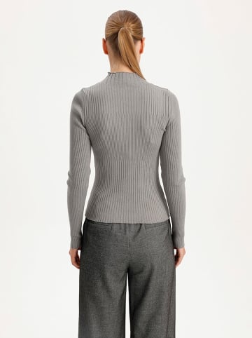 BGN Pullover in Grau