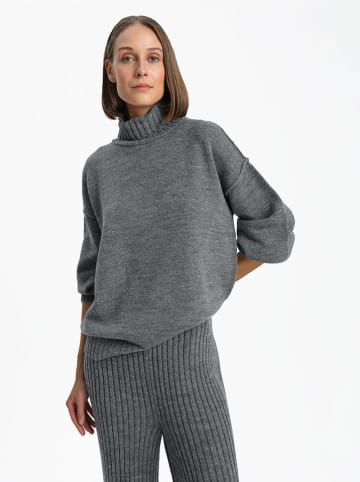 BGN Pullover in Grau