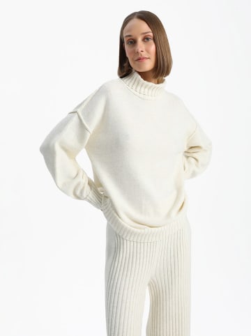 BGN Pullover in Creme