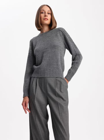 BGN Pullover in Grau
