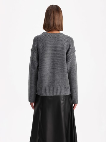 BGN Pullover in Grau