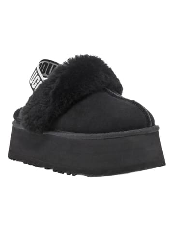 UGG Skórzane kapcie "Funkette" w kolorze czarnym