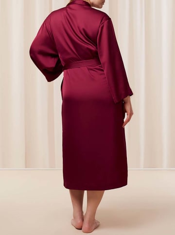 Triumph Bademantel "Satin Robe" in Bordeaux