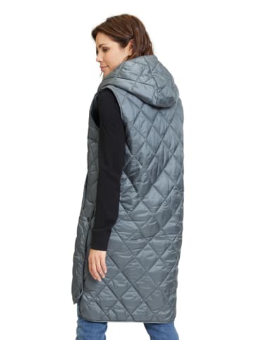 AMBER & JUNE Doorgestikte bodywarmer grijs