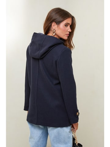 L'armoire de Suzette Kurtka przejściowa w kolorze granatowym