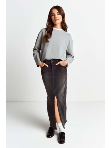 Rich & Royal Sweatshirt in Grau