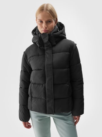 4F Steppjacke in Schwarz