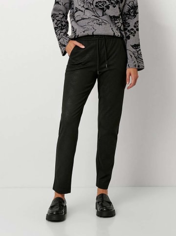 Relaxed by TONI Hose "Sue" in Schwarz